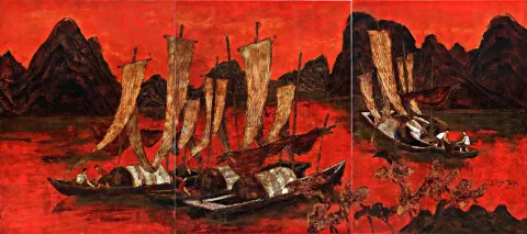 Ha Long bay in fishing season